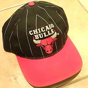 Vintage Bulls hat circa 1990